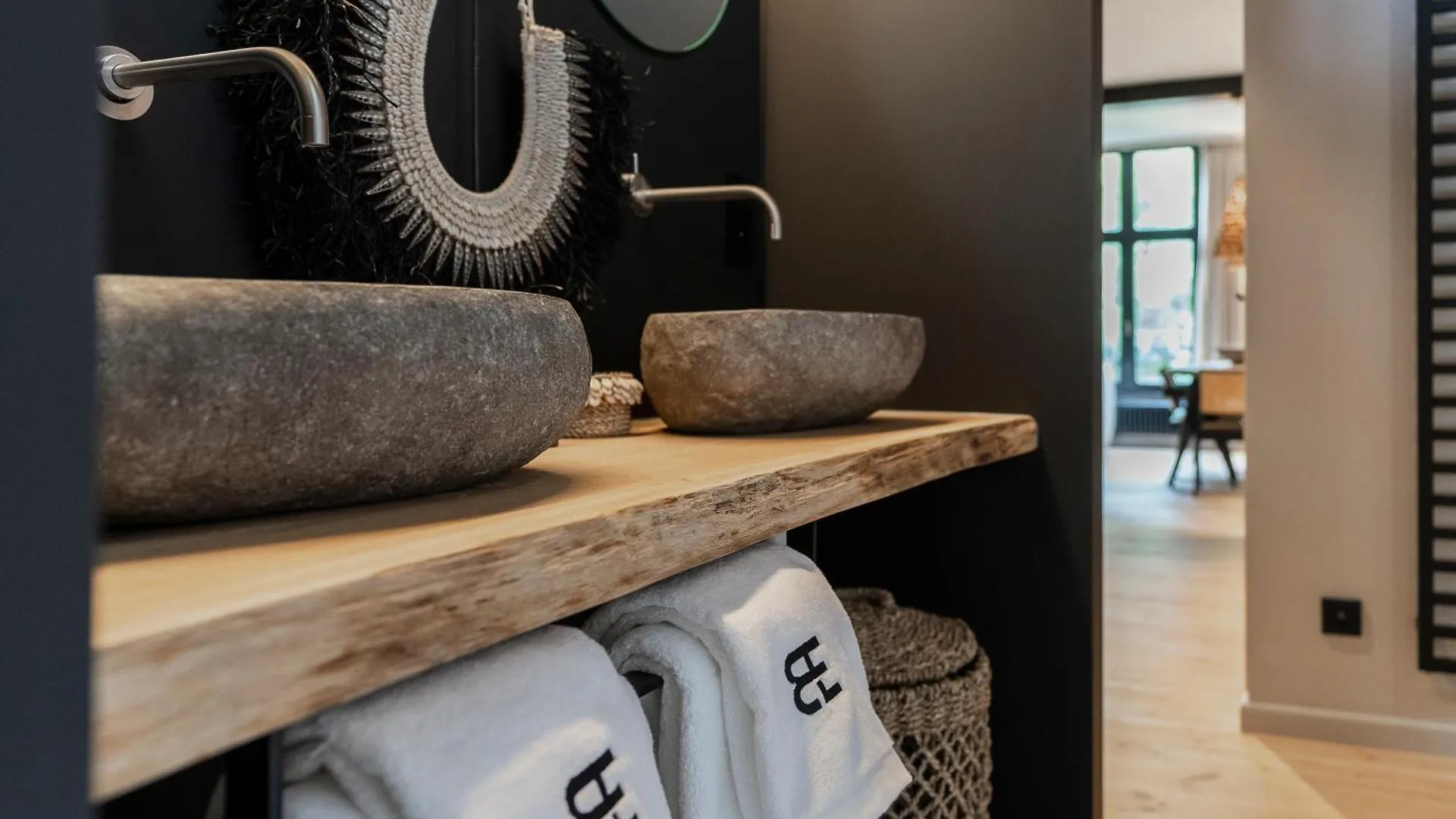 Btfl Living Antwerp Apartment