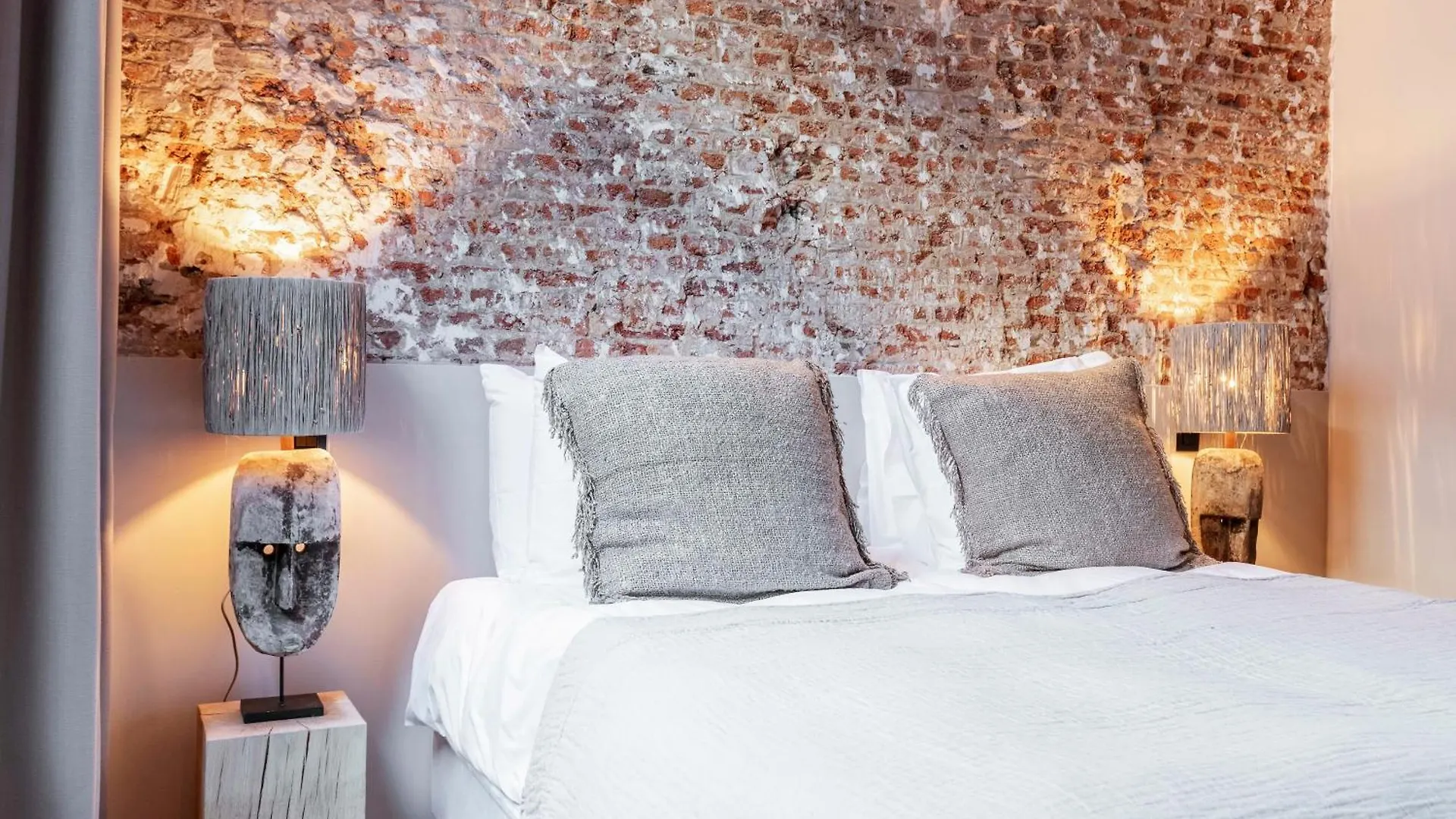 Btfl Living Antwerp Apartment